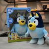 PELUCHE BLUEY CON MOVIMIENTO Y SONIDO 24DQ25-3