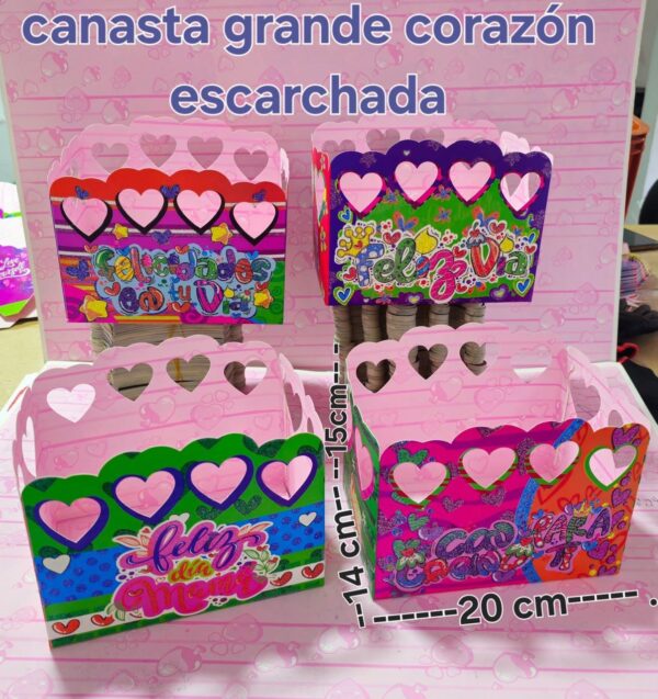 CANASTA GRANDE CORAZÓN ESCARCHADA x12